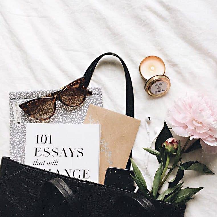 101 Essays That Will Change The Way You Think - Brianna Wiest - Hardcover book