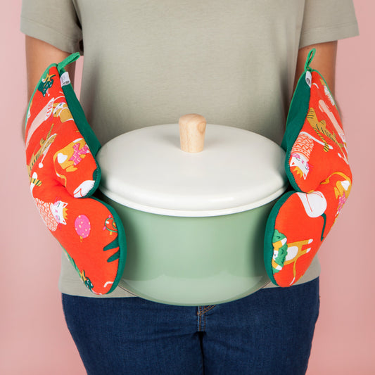 Christmas Cats Oven Mitts (Set of 2)