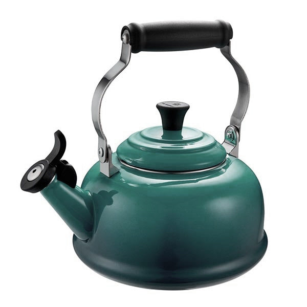 Le Creuset Classic Whistling Kettle