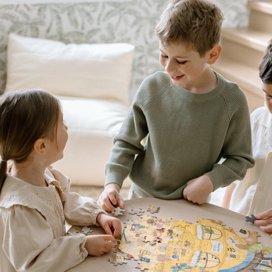 Once Upon A Puzzle – Honeycomb Café - 200 Piece