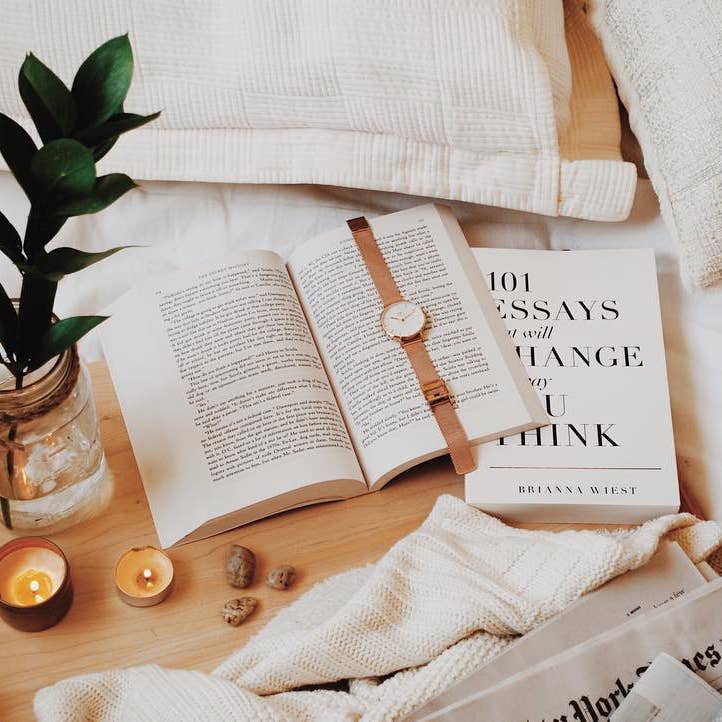 101 Essays That Will Change The Way You Think - Brianna Wiest - Hardcover book