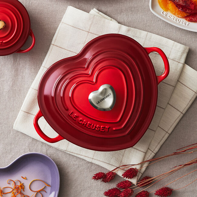 Le Creuset Heart Cocotte 1.9 L | Cast Iron Dutch Oven | Sunshine