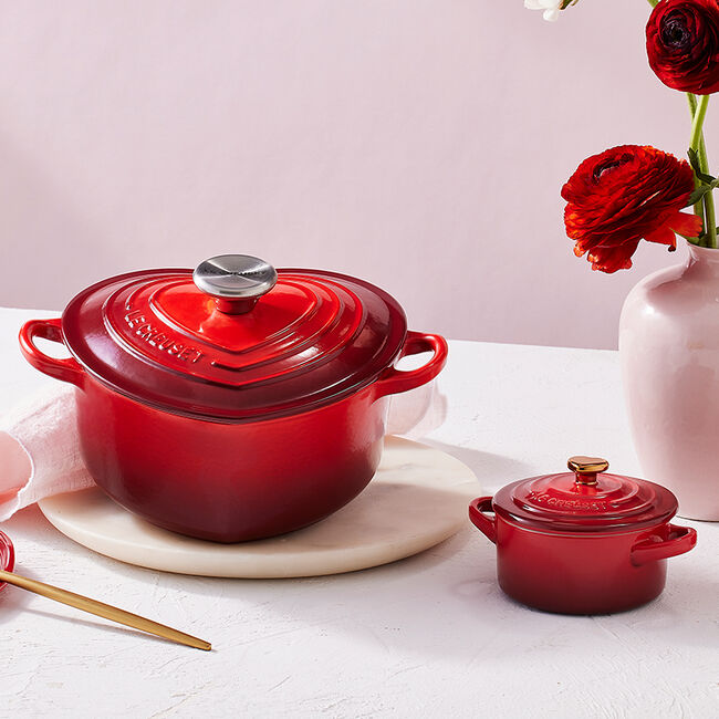 Le Creuset - Heart Cocotte (Dutch Oven)