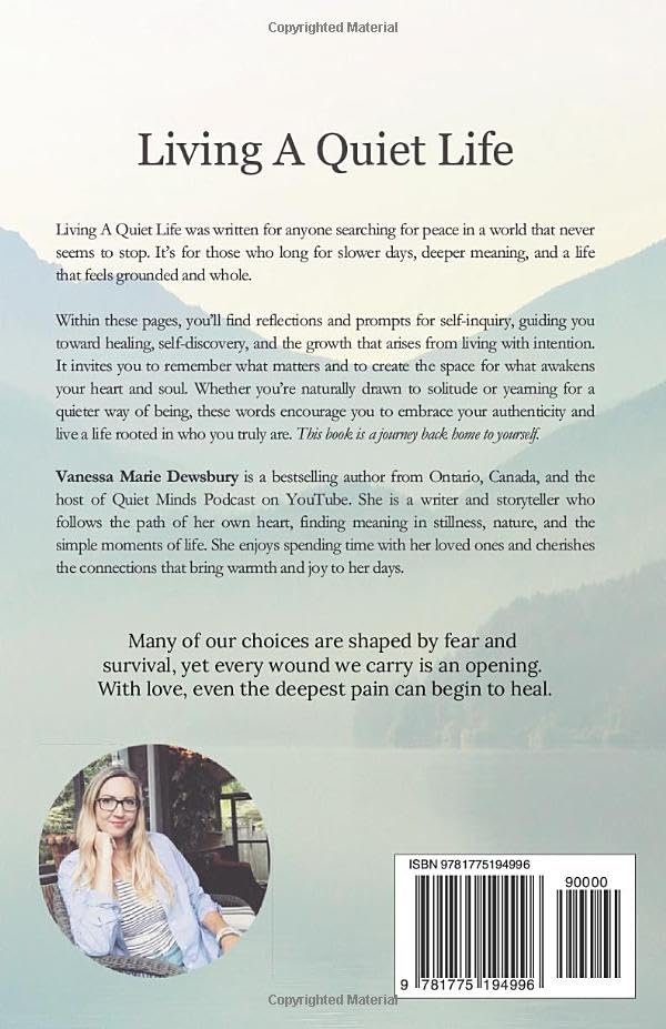 Living a Quiet Life - Book (Paperback)