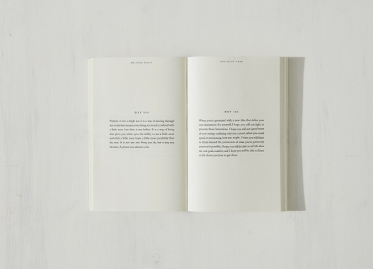 The Pivot Year - Brianna Wiest - Paperback book