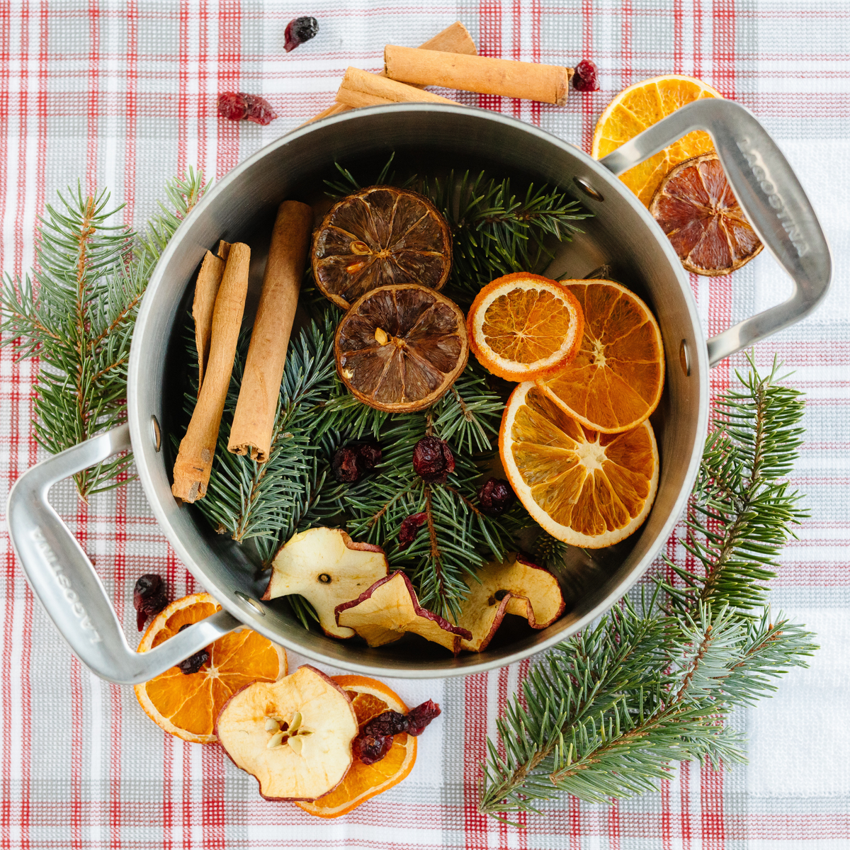Be Merry & Bright Simmer Pot Mix, Limited Edition Holiday Aroma