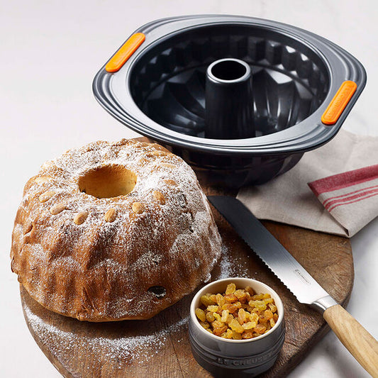 Le Creuset - Fluted Cake Pan