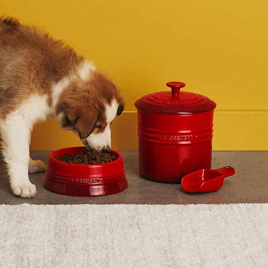Le Creuset - Pet Food Container with Scoop