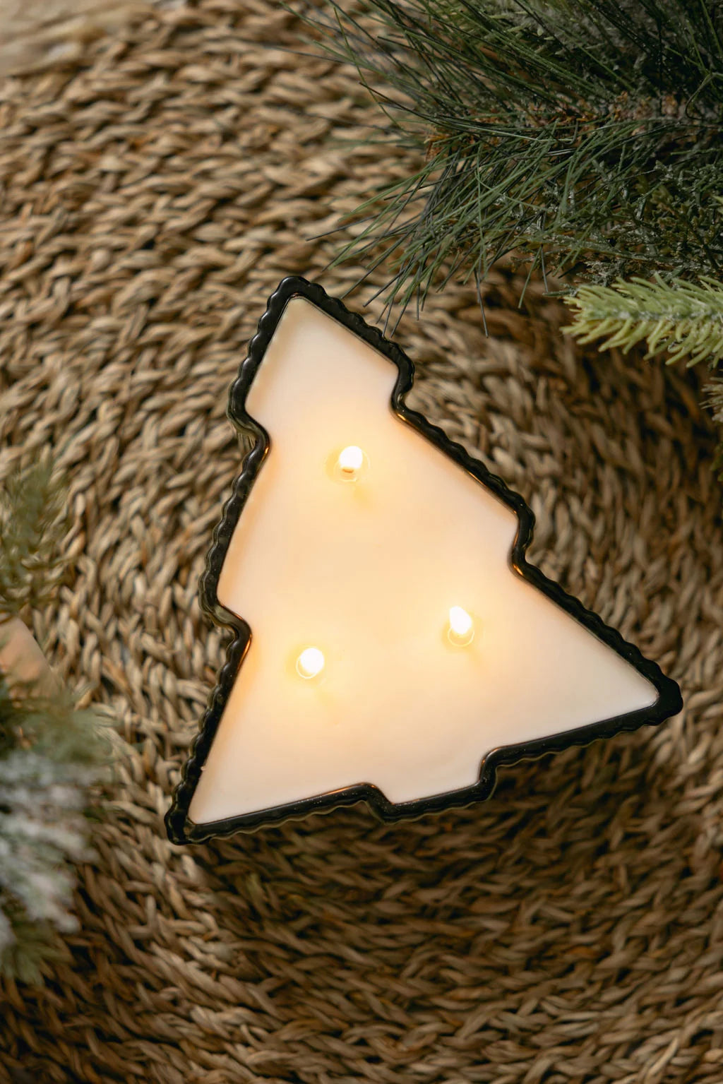Wild flicker - Holiday Tree Candle