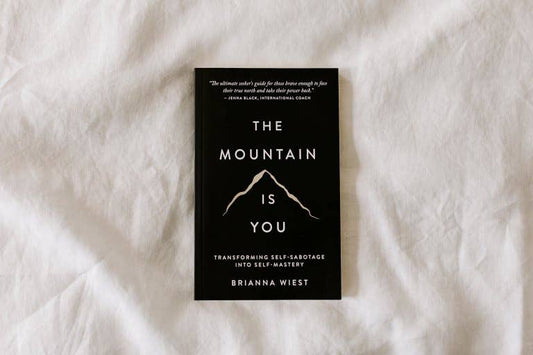 The Mountain Is You - Brianna Wiest - Paperback book