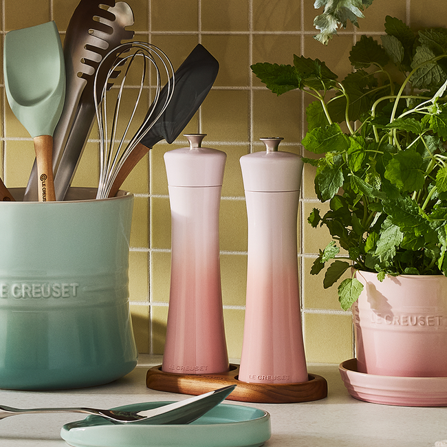 Le Creuset - Wooden Mill Tray