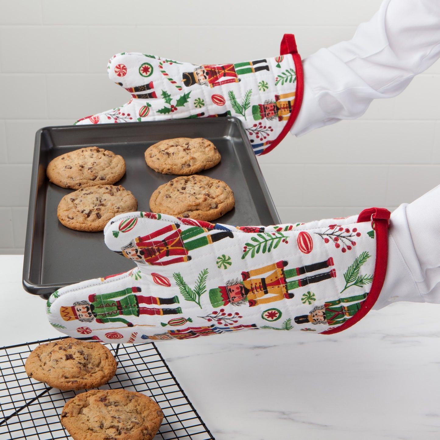Nutcracker Oven Mitt